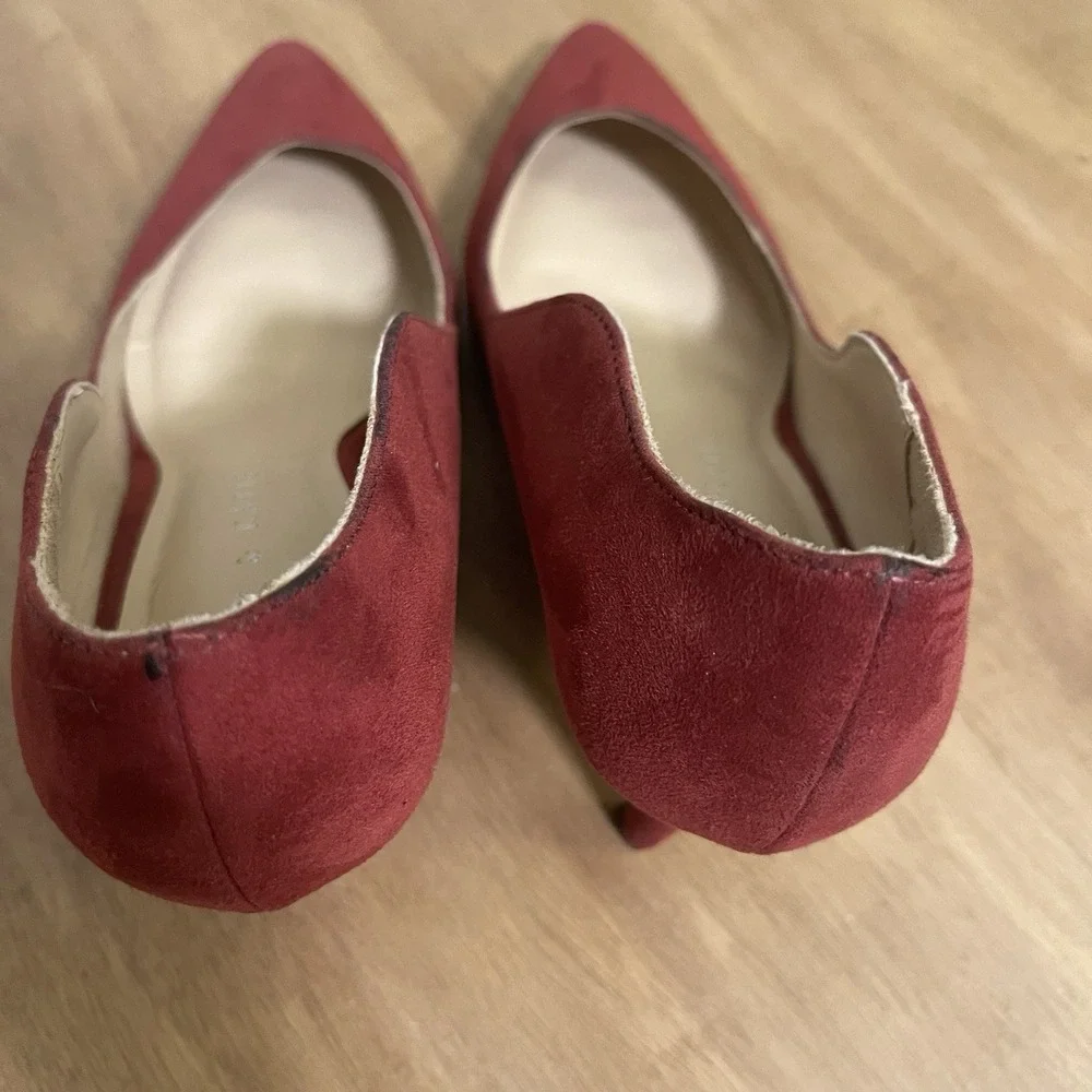 Kelly & Katie Davonna Faux Suede Pumps Heels Burgundy Red Elegant Holiday Sz 7.5